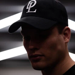 Deryan Luxe Pet - Baseball Cap - Travel Pet 11 Deryan Luxe Pet - Baseball Cap - Travel Pet -Puur Mode deryan luxe pet baseball cap travel pet 5