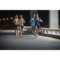 Hardlooptopje Voor Dames Care Ingewerkte Beha 21 Hardlooptopje Voor Dames Care Ingewerkte Beha -Puur Mode hardlooptopje voor dames care ingewerkte beha geel 10