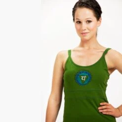 Voorkant -Puur Mode hart chakra yoga t shirt voor vrouwen ondersteunende yoga top groen 1