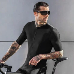 Meekleurende Bril Wielrennen SIROKO K3 PhotoChromic Africa Zwart Heren En Dames 8 Meekleurende Bril Wielrennen SIROKO K3 PhotoChromic Africa Zwart Heren En Dames -Puur Mode meekleurende bril wielrennen siroko k3 photochromic africa zwart heren en dames 3