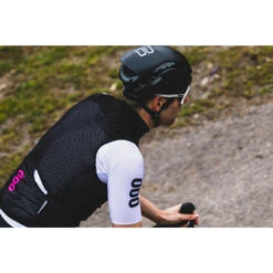 Zomer Fietsvest Met Gaas Mooquer Skull Lightshield Summer Vest Zwart 6 Zomer Fietsvest Met Gaas Mooquer Skull Lightshield Summer Vest Zwart -Puur Mode zomer fietsvest met gaas mooquer skull lightshield summer vest zwart 2