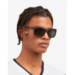 HAWKERS Zonnebrillen Voor Mannen En Vrouwen BLACK DARK POLARIZED - COMANECI -Puur Mode zonnebrillen voor mannen en vrouwen black dark polarized comaneci 4